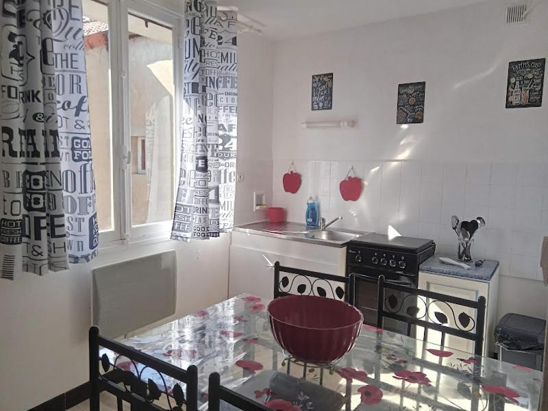 Appartement Le Labyrinthe Du Peintre Bransat Exterior photo